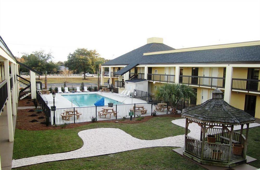 Quality Inn Mt Pleasant - Charleston Mount Pleasant Exterior photo